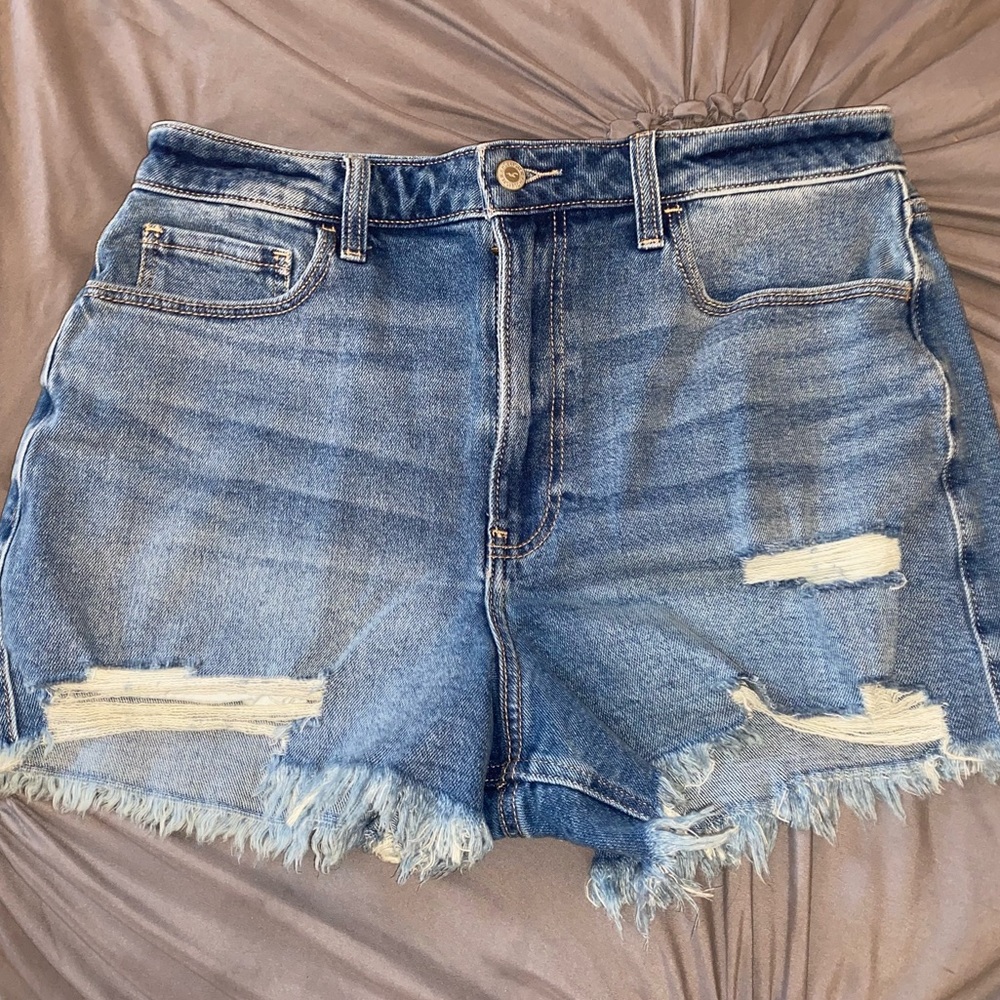 Hollister Denim Shorts (women’s)